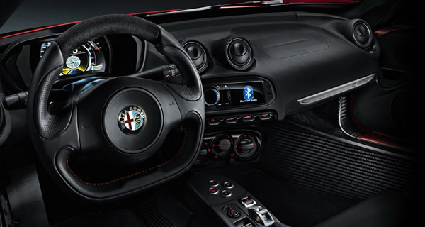 alfa-romeo-4c-interior