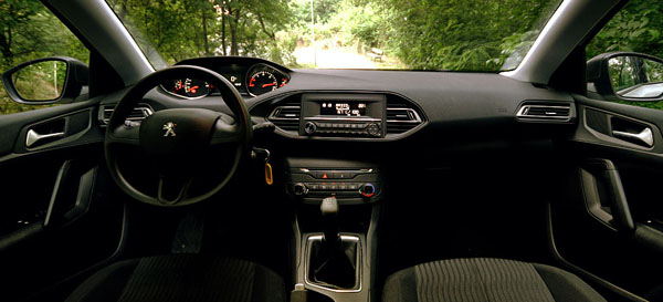 peugeot-308-interior