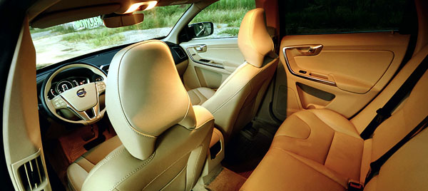 volvo-xc60-interior3