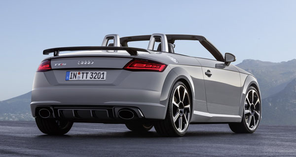 audi-tt-rs-roadster-rear